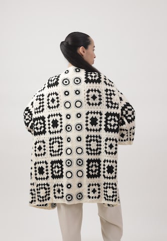 Elara Cardigan i sort