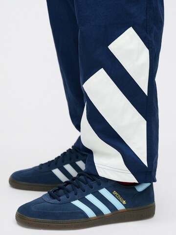 Regular Pantalon ADIDAS ORIGINALS en bleu