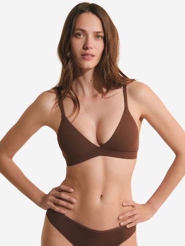 Triangolo Reggiseno 'Pure Soft' di ETAM in marrone: frontale
