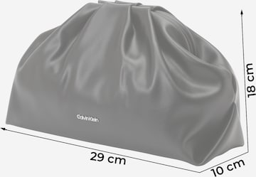 Calvin Klein - Clutches em preto