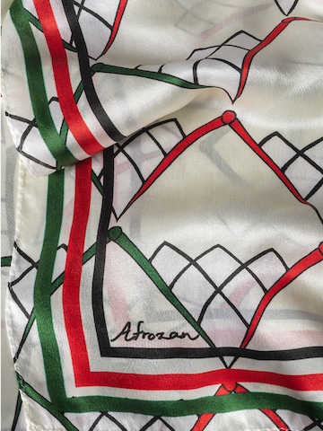 Foulard 'HASHTI AFROZAN' di AFROZAN in bianco