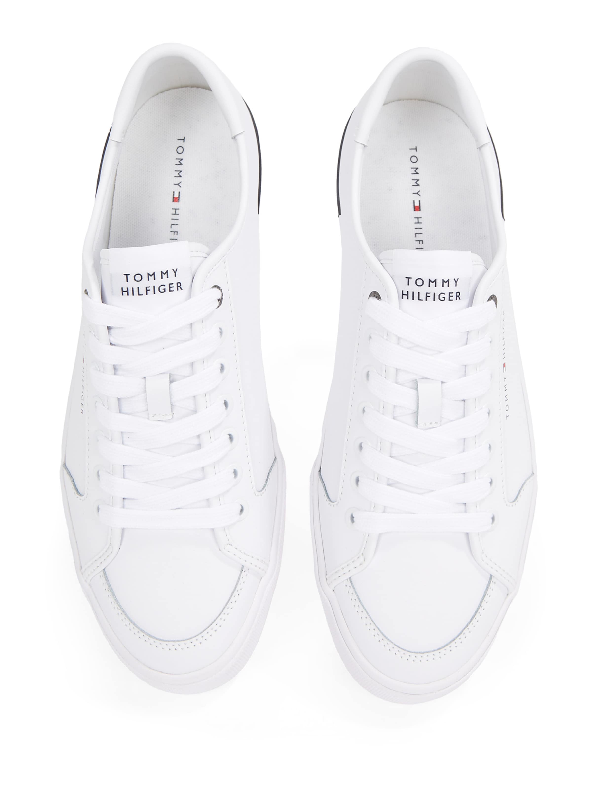 TOMMY HILFIGER Sneakers laag 'Core Corporate' in Wit