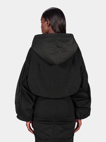 Giacca di mezza stagione 'MOKSHA Jacket - J27546' di Made By Society in nero