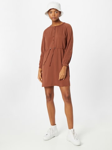 Robe 'Paula' ABOUT YOU en marron