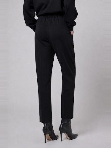 OWN Off With Natureregular Hlače 'Pantalone Gamba Dritta alla Caviglia in Interlock Black' - crna boja
