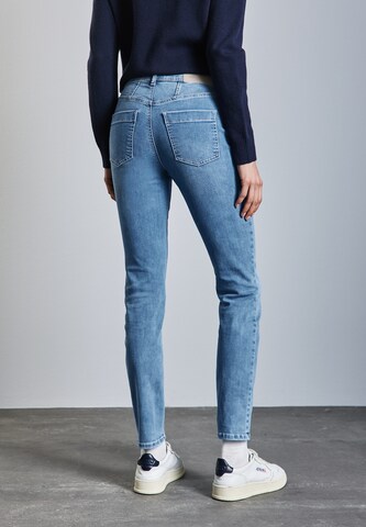 STREET ONE Slimfit Jeans i blå