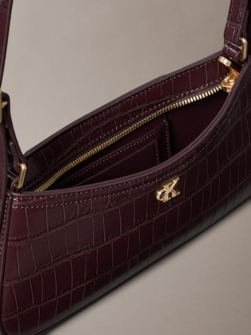Calvin Klein - Bolso de hombro en rojo
