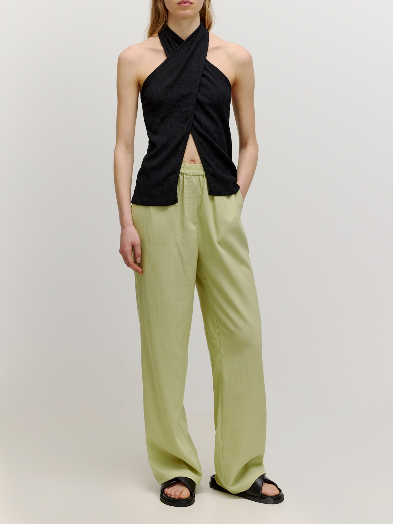 EDITED Produkte Hose 'Benja' grün