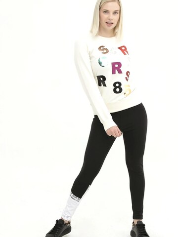 SCR. Athletic Sweater 'LELYA' in White