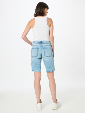 Soccx Regular Shorts in Blau