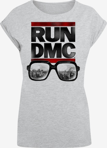 F4NT4STIC Shirt 'Run DMC Glasses NYC' in Grijs: voorkant