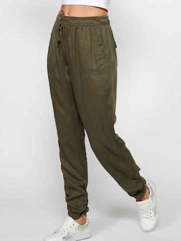 KOROSHI Loose fit Sports trousers in Green