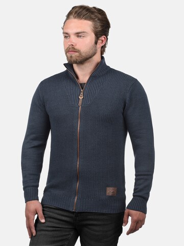Vestes en maille 'Tristan' !Solid en bleu : devant
