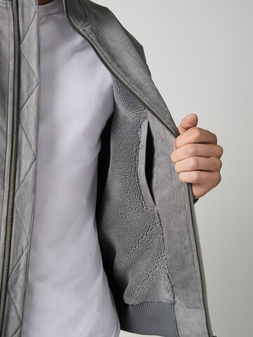 Next - Chaqueta de entretiempo en gris