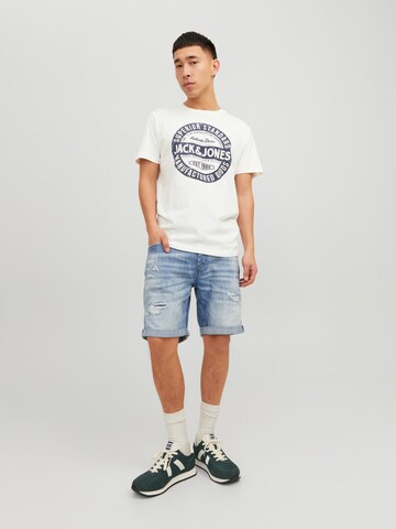 T-Shirt 'Jeans' JACK & JONES en blanc