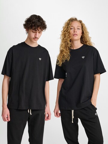 Hummel Shirt in Black: front