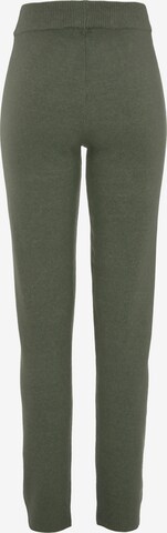 Skinny Pantaloni di LASCANA in verde