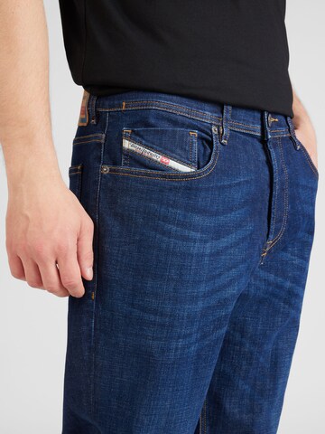 DIESEL Regular Jeans 'FINITIVE' in Blauw