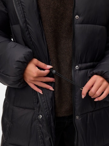 VERO MODA Talvemantel 'VMHAYLE', värv must