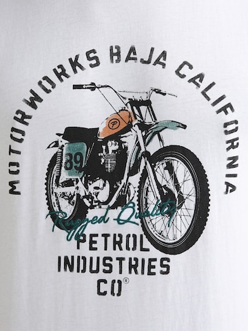 T-Shirt 'Classic' Petrol Industries en blanc