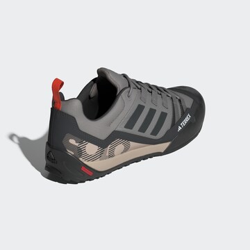 ADIDAS TERREX Halbschuh 'Swift Solo 2.0' in Grau