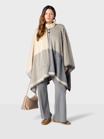 NAULOVER Viitta värissä beige: etupuoli