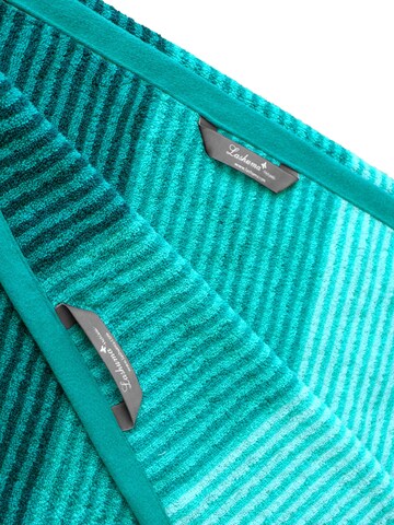 Lashuma Towel 'Helsinki' in Green