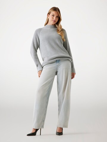 GUESS Pullover in Grau