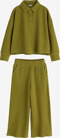Next - Conjunto en verde: frente
