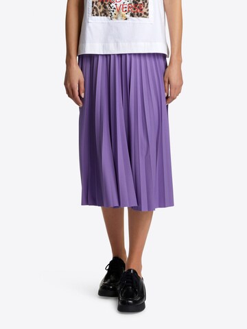 Rich & Royal Skirt in Purple: front