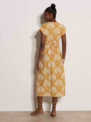 Robe ' ' Apricot en jaune