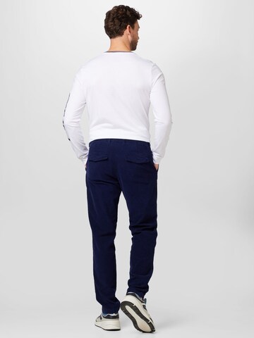 UNITED COLORS OF BENETTON Normální Kalhoty se sklady v pase – modrá