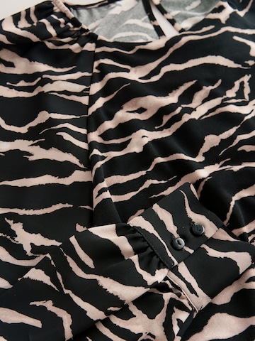 Next Blouse in Zwart