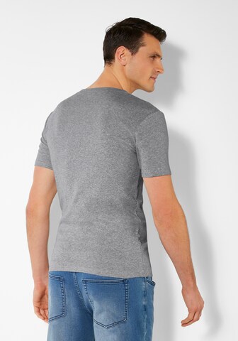 Maglietta di H.I.S in grigio