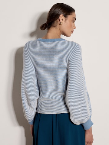 Pull-over ' ' Apricot en bleu