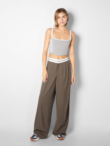 Bershka Regular Pleat-Front Pants in Beige