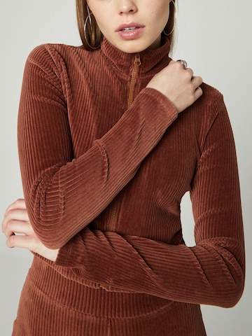 VIERVIER Shirt 'Celia' in Brown