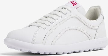 Baskets basses 'Pelotas' CAMPER en blanc : devant