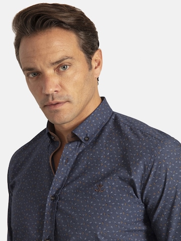 Sir Raymond Tailor Regular fit Button Up Shirt 'Bata' in Blue