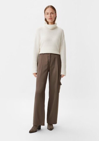 COMMA Loose fit Pleat-Front Pants in Brown: front