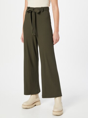 ABOUT YOU Wide leg Broek 'Mona' in Groen: voorkant