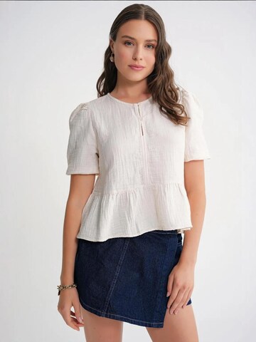 MixRay Blouse in Wit: voorkant