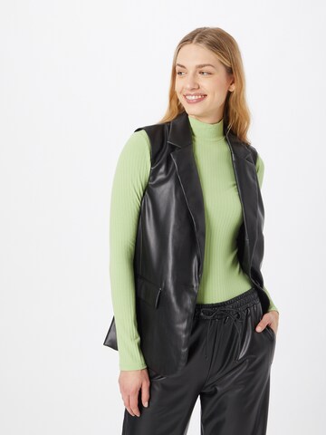 Gilet 'TROIAN OLIVIA' VERO MODA en noir : devant
