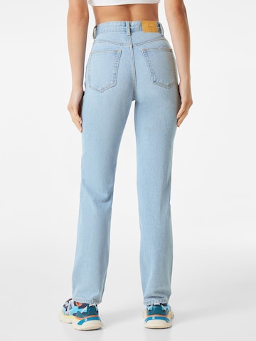 Bershka Regular Jeans in Blauw