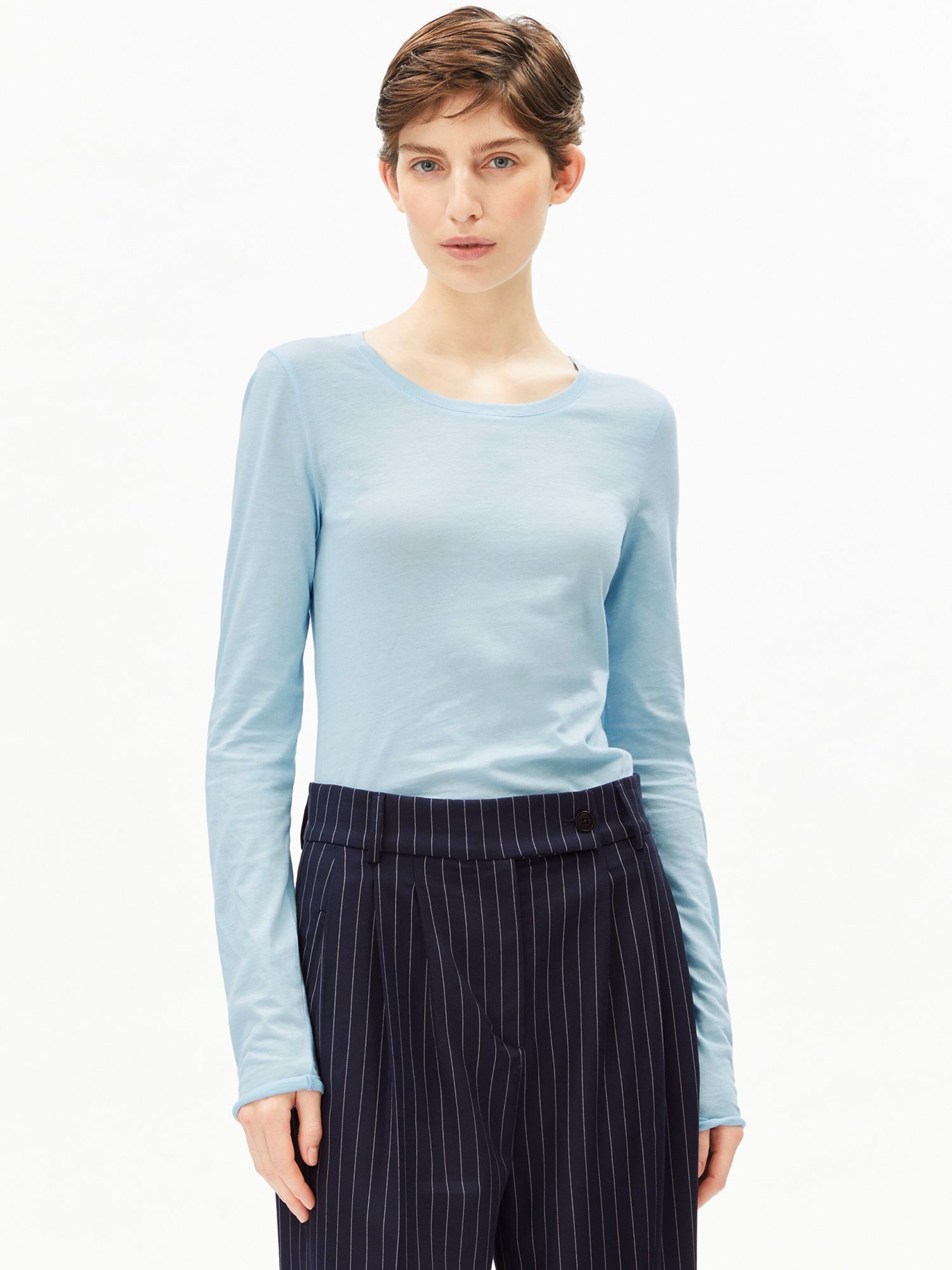 ARMEDANGELS Shirt in Blauw: voorkant