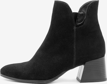 RISA Ankle Boots in Schwarz: front