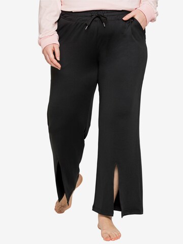 SHEEGO Loose fit Workout Pants in Black: front