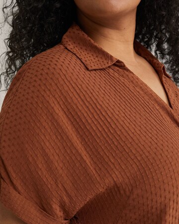 WE Fashion Blouse in Bruin