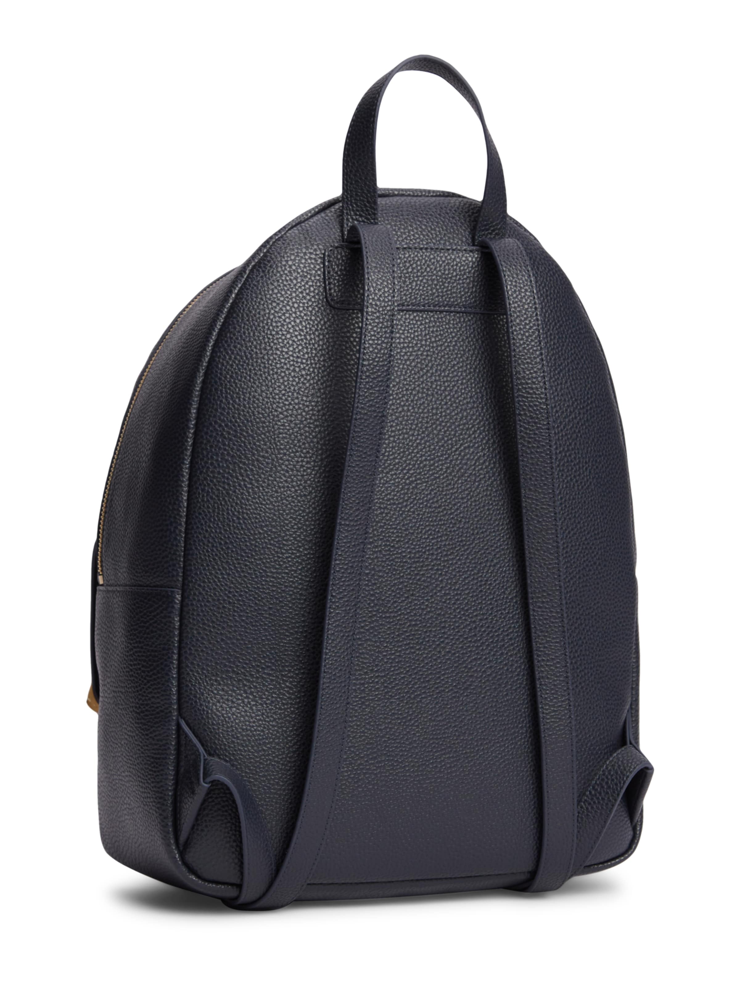 TOMMY HILFIGER Rucksack in Blau