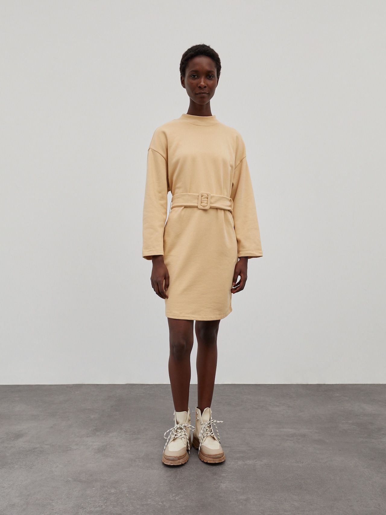 EDITED Produits Robe 'Antonella' sable